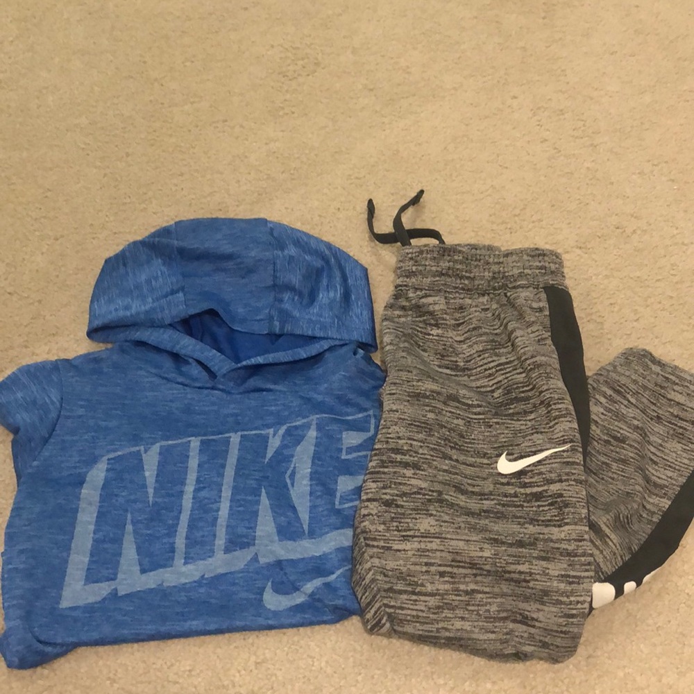 Nike toddler boys Dri-Fit top & pant, size 4